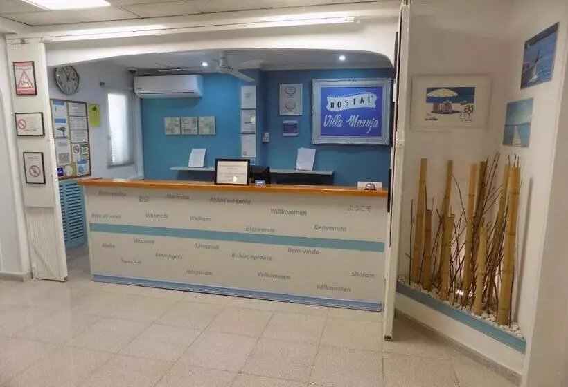 호텔 Hostal Villa Maruja