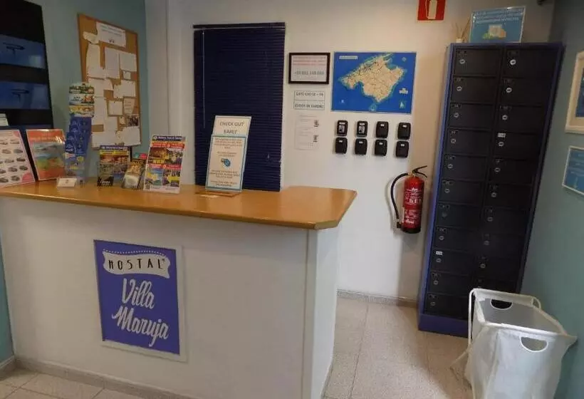 호텔 Hostal Villa Maruja