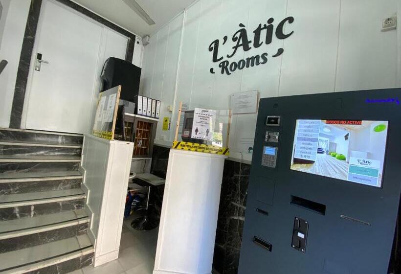 호텔 Làtic Rooms