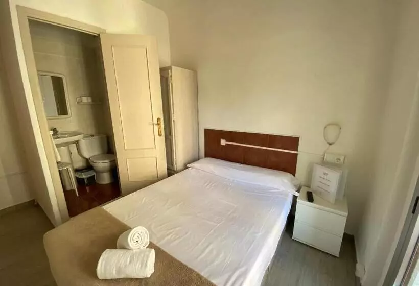 هتل Làtic Rooms