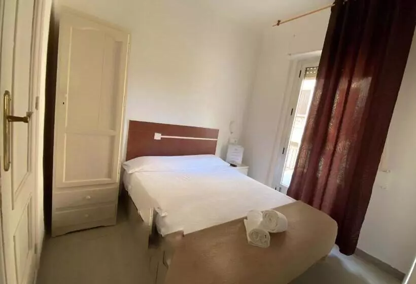هتل Làtic Rooms