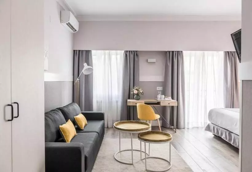 مسافرخانه Bypillow Velázquez 45