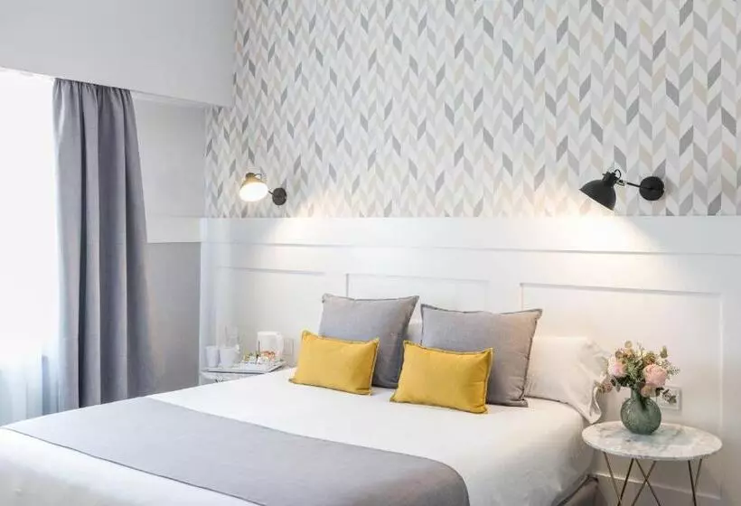 مسافرخانه Bypillow Velázquez 45