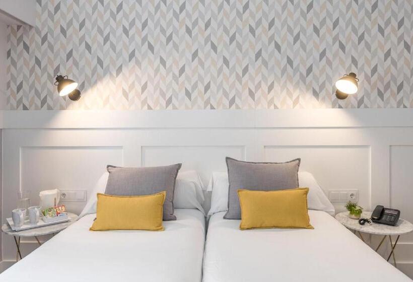 مسافرخانه Bypillow Velázquez 45