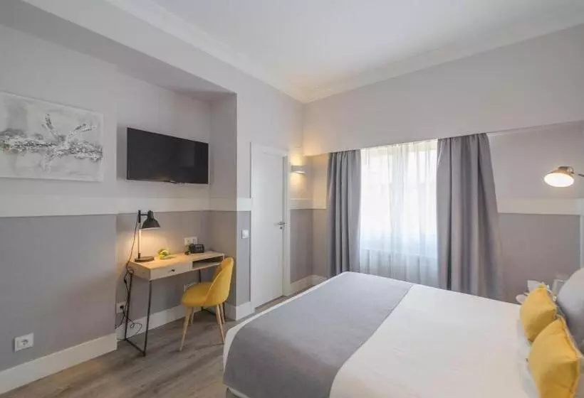 مسافرخانه Bypillow Velázquez 45