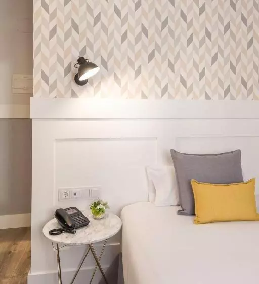 مسافرخانه Bypillow Velázquez 45