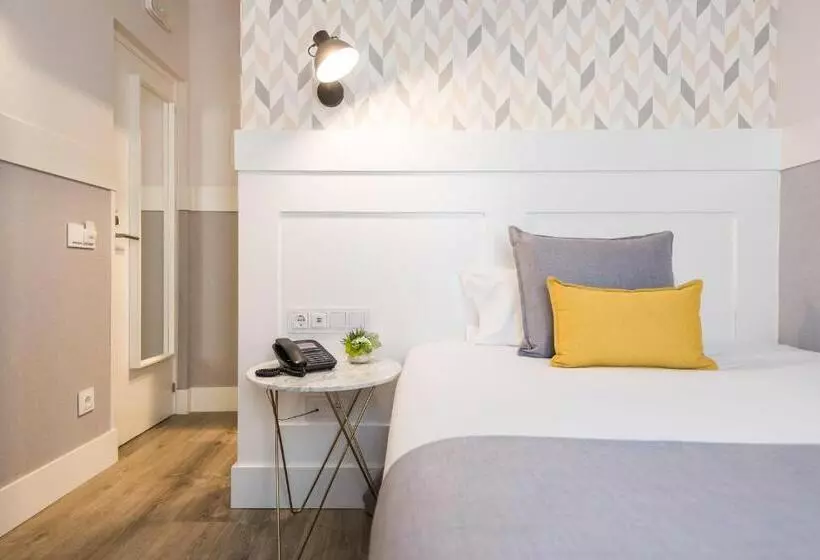 مسافرخانه Bypillow Velázquez 45