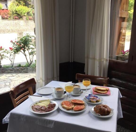 مسافرخانه Sol I Neu