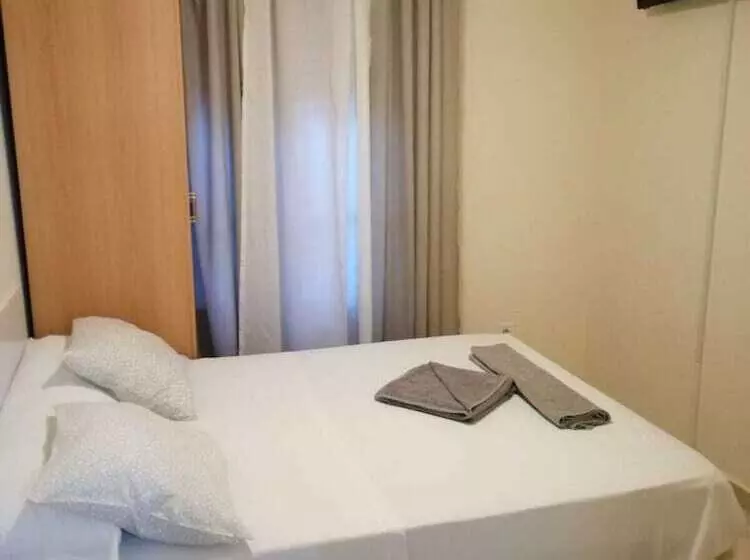 ホテル Hostal El Peine