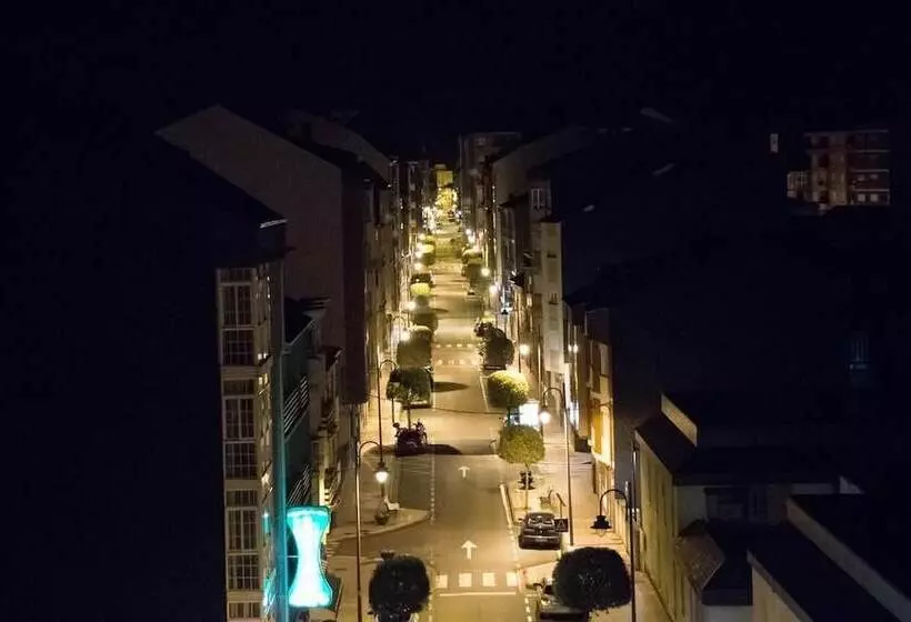 فندق Hostal Mayo