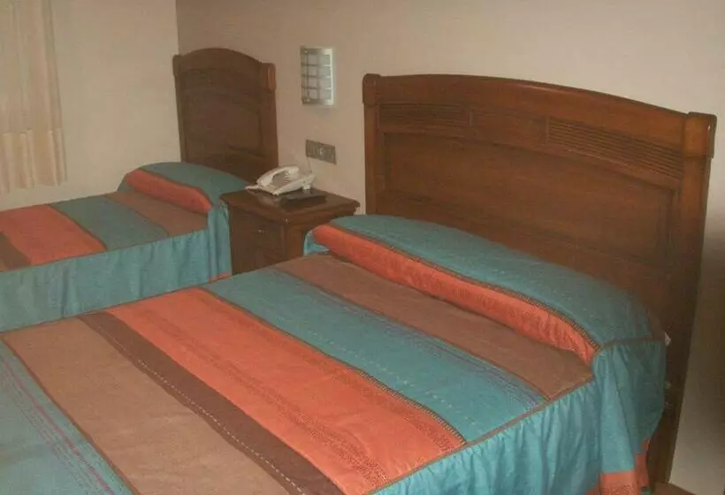 Hotel Hostal La Nava