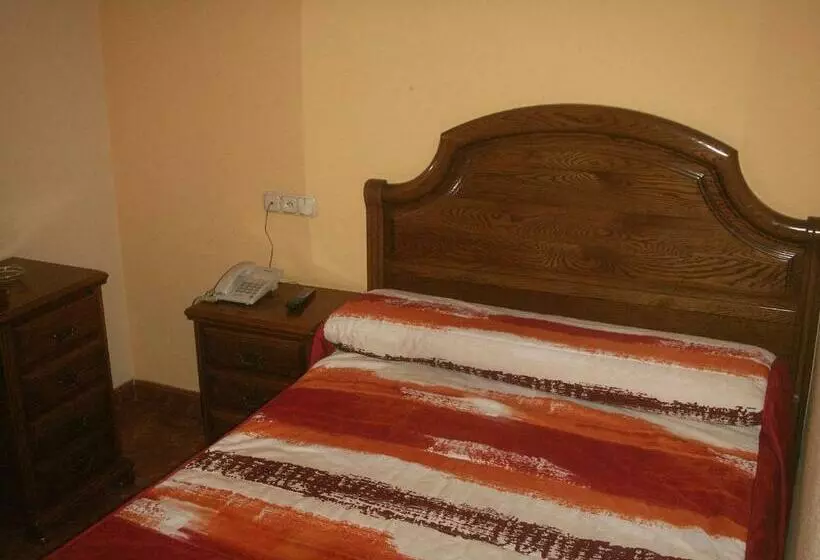 Hotel Hostal La Nava
