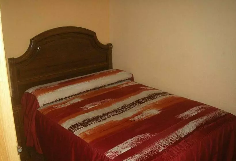 Hotel Hostal La Nava