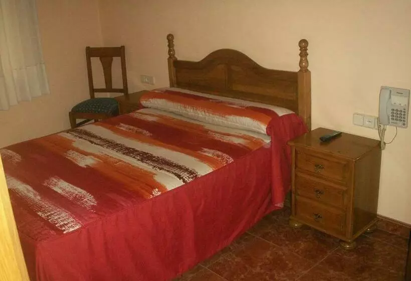 Hotel Hostal La Nava