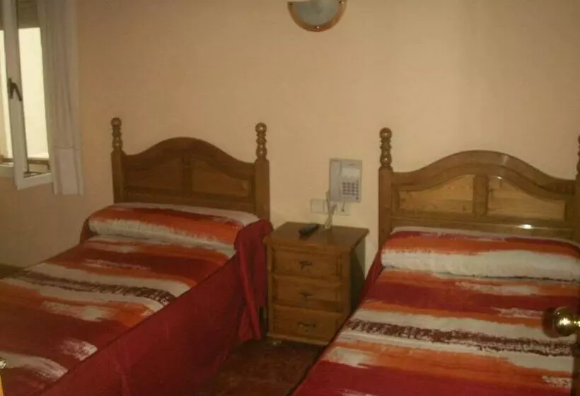 Hotel Hostal La Nava