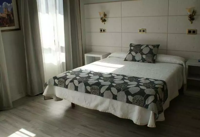 فندق Los Naranjos