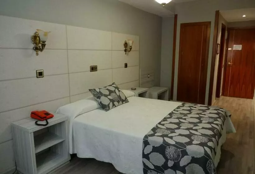 فندق Los Naranjos