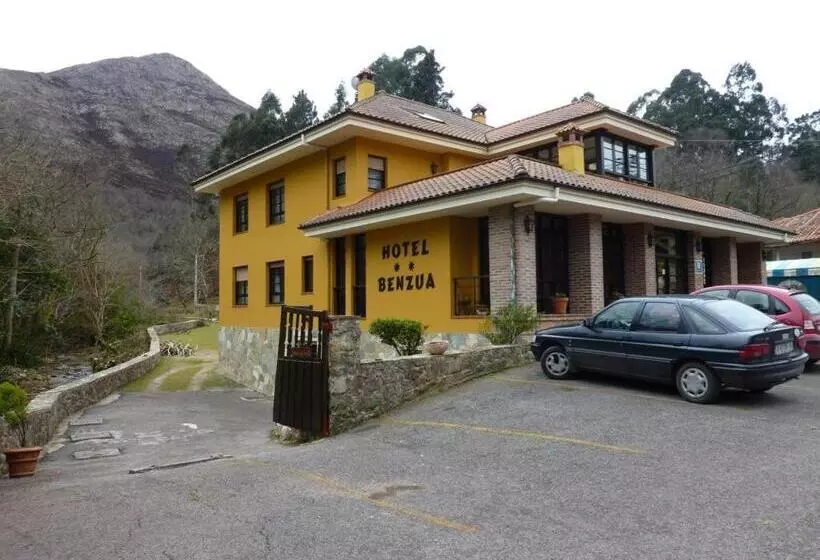 Hotel Benzúa