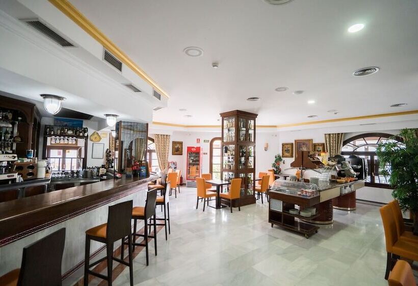 هتل Pozo Del Duque