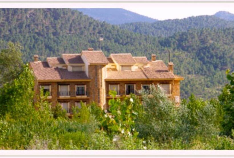 בית מלון כפרי Riopar Spa