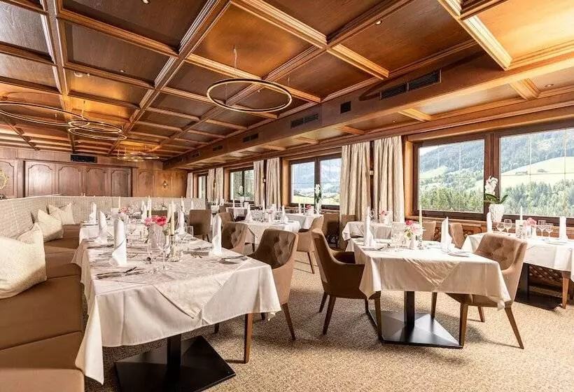 ホテル Alpbacherhof Mountain & Spa Resort