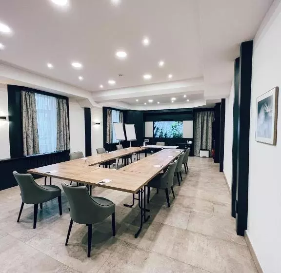 酒店 Bayrischer Hof