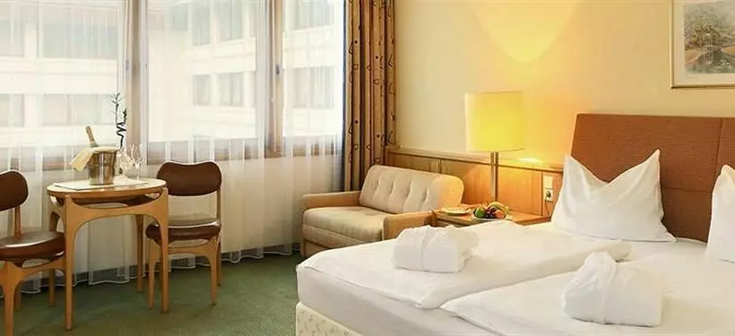 ホテル Burgenland