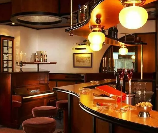 ホテル Burgenland