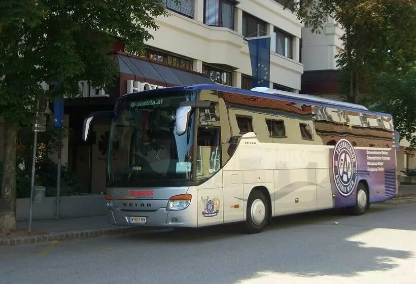 ホテル Burgenland