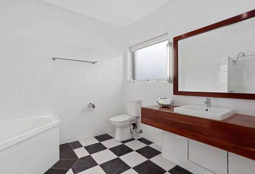 The International Motel Apollo Bay