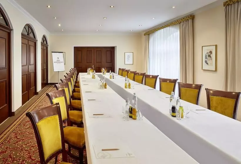 Отель Das Alpenhaus Gasteinertal