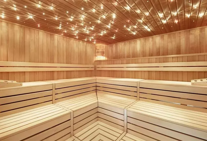 Отель Das Alpenhaus Gasteinertal