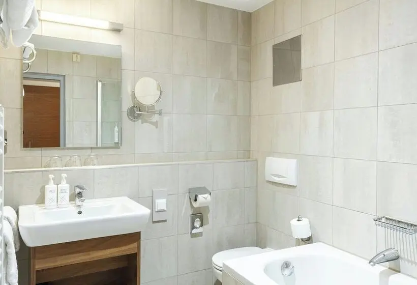 هتل Four Points Flex by Sheraton Vienna Mariahilf