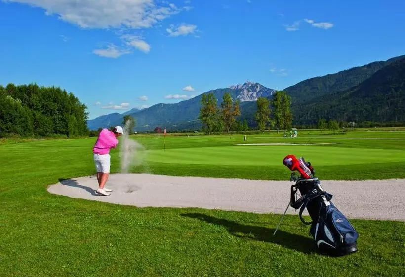 Отель Landhof Zum Waidegger Wirt