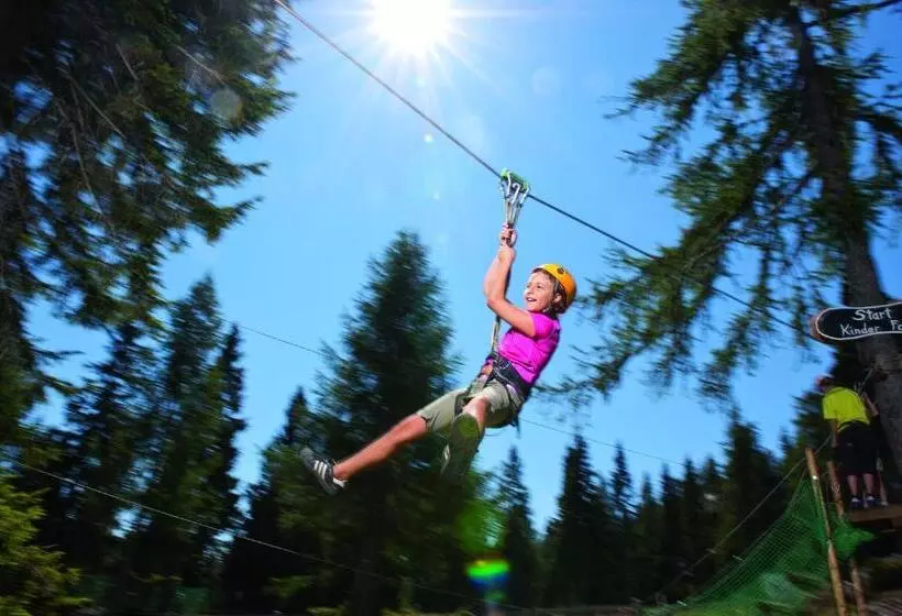 Отель Landhof Zum Waidegger Wirt