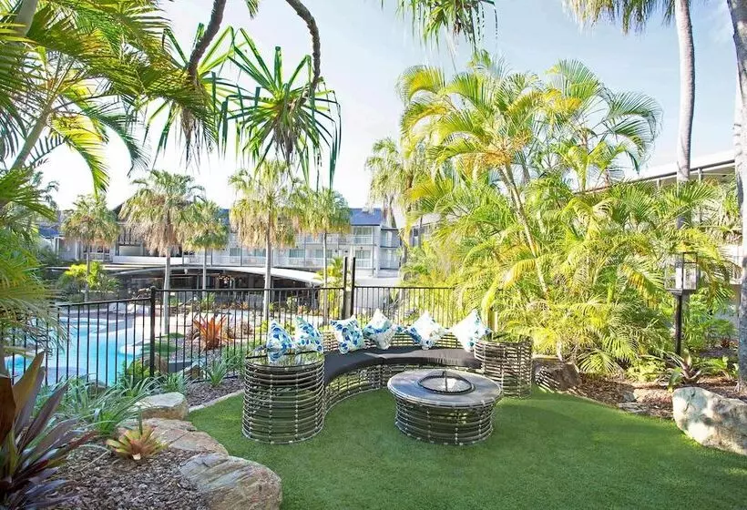 هتل Mantra Club Croc