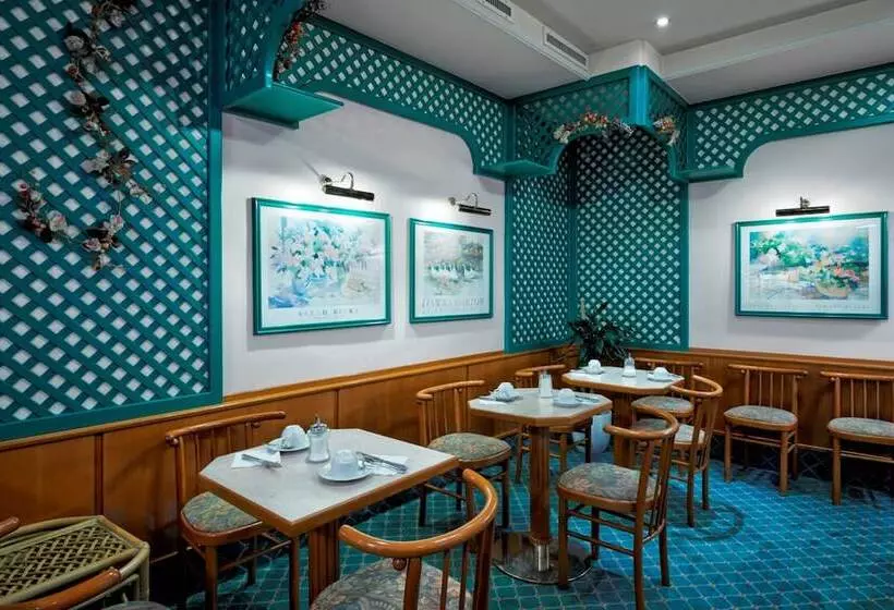 호텔 Pension Baronesse