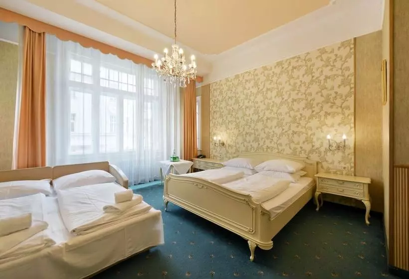 호텔 Pension Baronesse