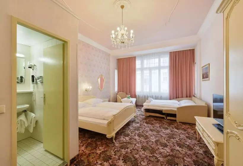 호텔 Pension Baronesse