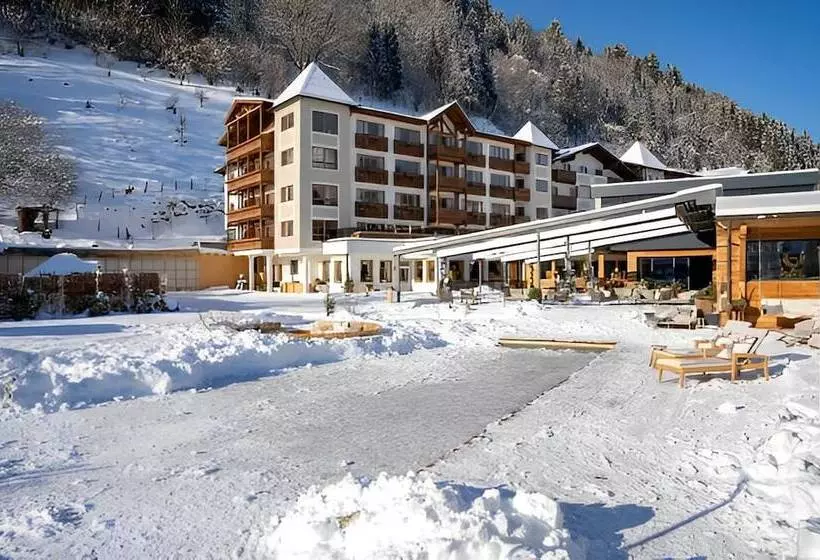 ホテル Superior Sport Und Familienresort Alpenblick
