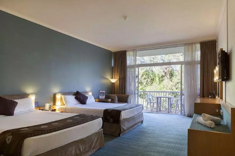 Absolute Beachfront Opal Cove Resort