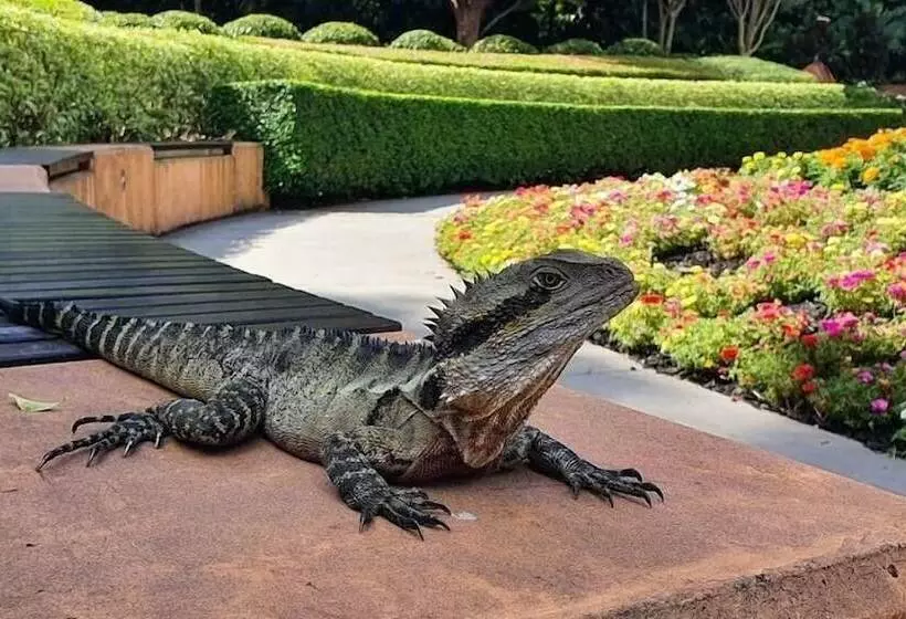 The Astor Apartments