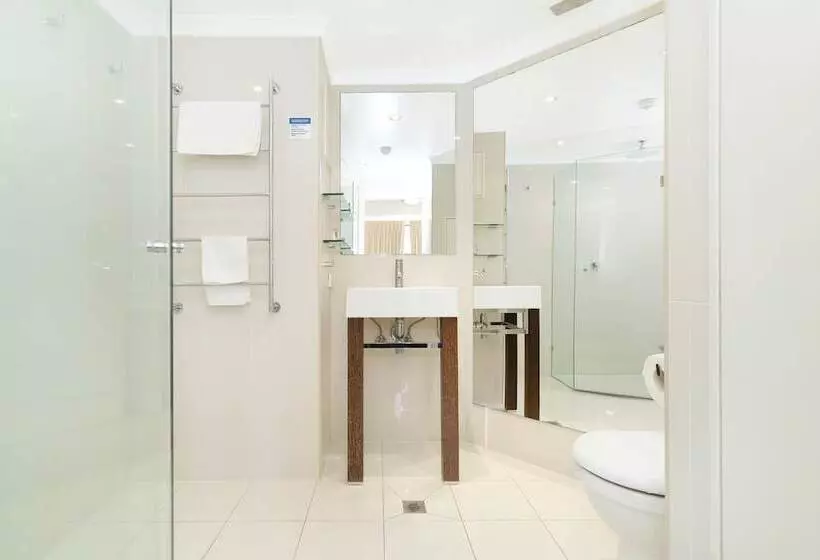 The Astor Apartments