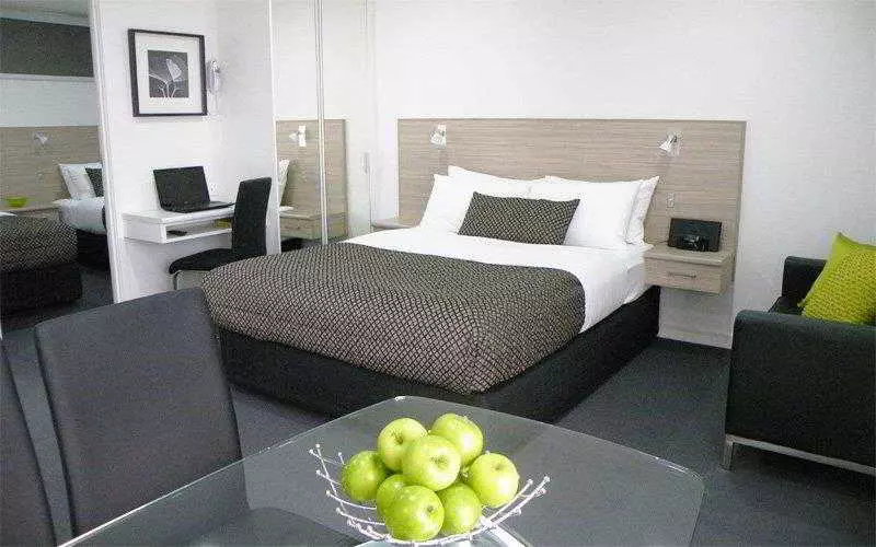 Hamilton Lonsdale Motel