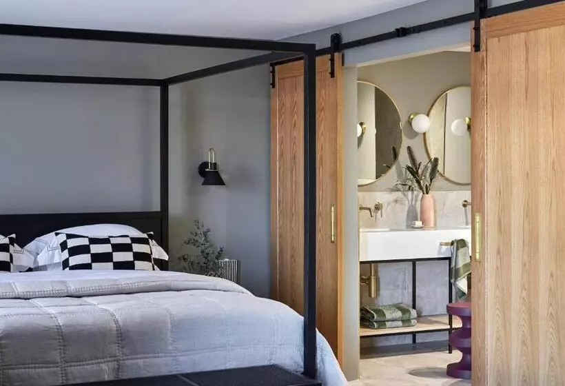 Hotel Central Caleula Motor Lodge