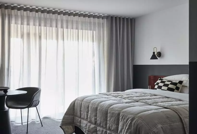 Hotel Central Caleula Motor Lodge