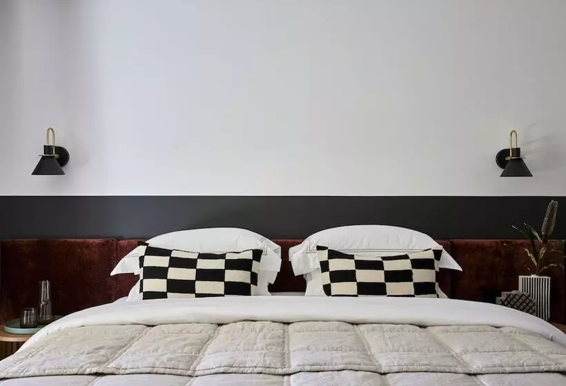 Hotel Central Caleula Motor Lodge