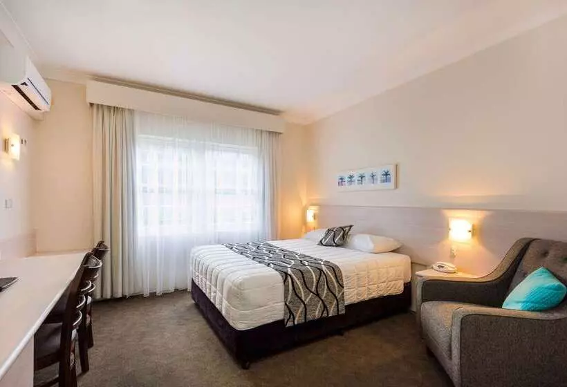 호텔 Comfort Inn All Seasons