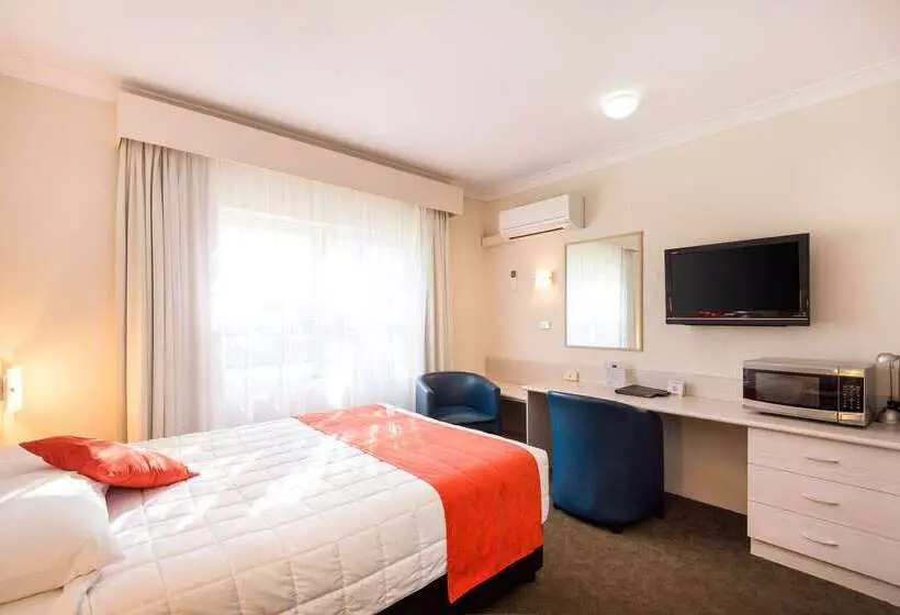 호텔 Comfort Inn All Seasons