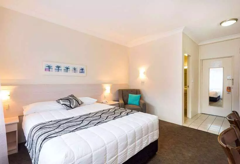 호텔 Comfort Inn All Seasons